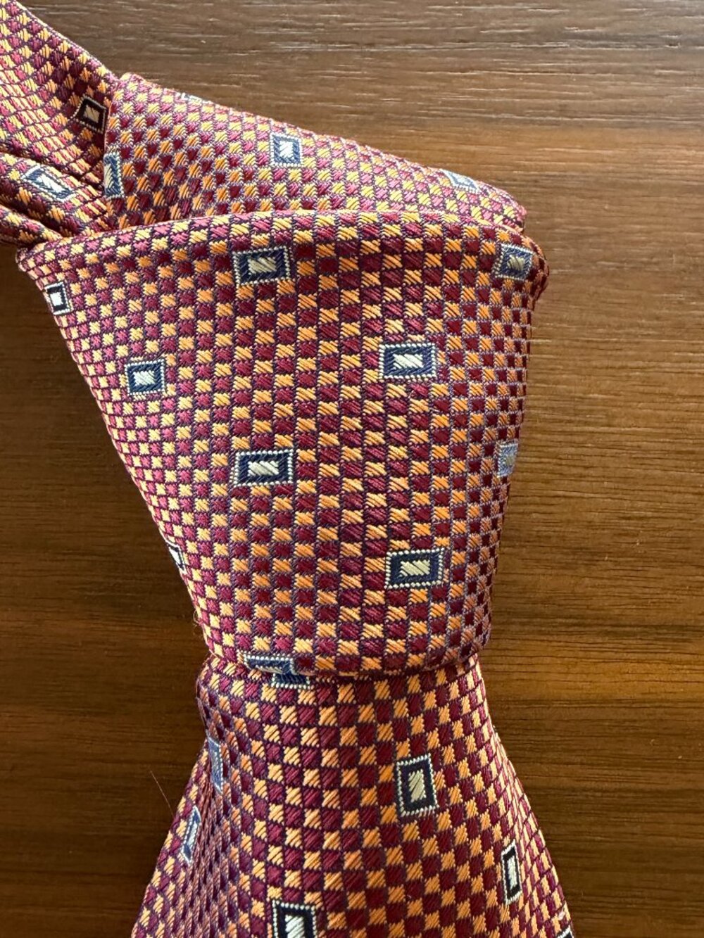 Tucci Firenze Burgundy Blue Small Geometric Tie